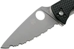 Spyderco Tenacious Lightweight C122SBK FRN Taschenmesser Mit Wellenschliff -Böker || Spyderco || Cold Steel Verkaufsgeschäft SPC122SBK 03 spyderco