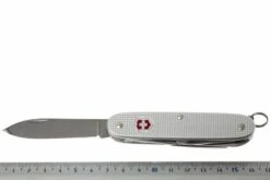 Victorinox Farmer -Böker || Spyderco || Cold Steel Verkaufsgeschäft VT 8241 26 05 victorinox farmer vt 8241 26 d5