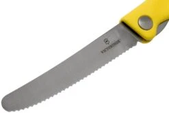 Victorinox SwissClassic Zusammenklappbares Gemüsemesser, Wellenschliff, Gelb, 6.7836.F8B -Böker || Spyderco || Cold Steel Verkaufsgeschäft VT6 7836 F8B 03 victorinox